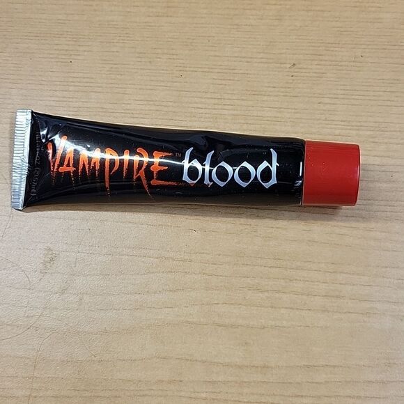 Gothic/Carrie/Prom Queen zombie dress with wig & crown - Picture 8 of 8